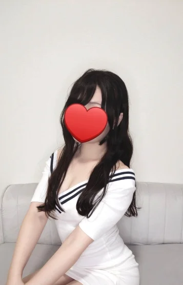 ヨシザワ　サラ