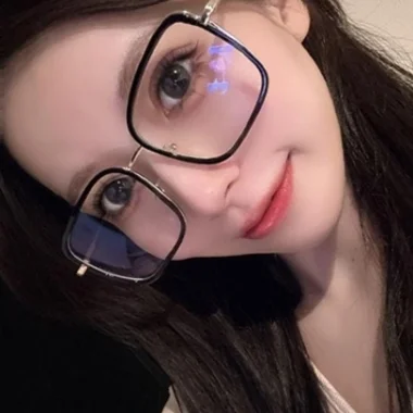 りりちゃん(現役)>の写真