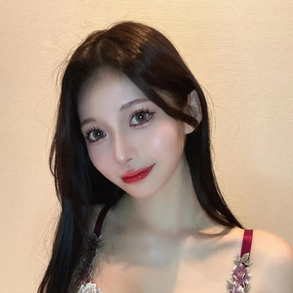 りりを1番の推しにして♡