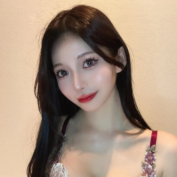 りりを1番の推しにして♡