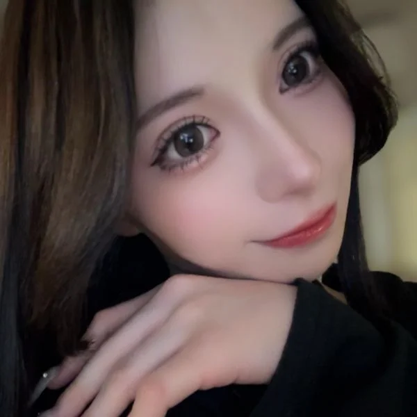 りりを1番の推しにして♡
