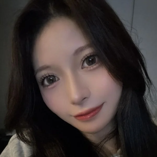 りりを1番の推しにして♡
