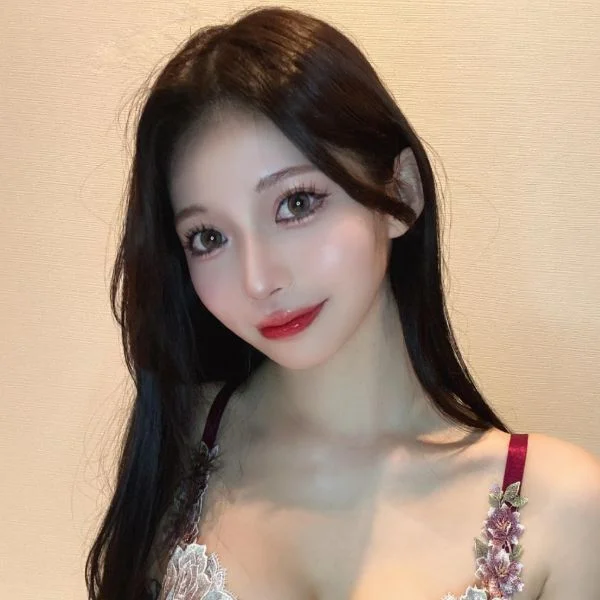 りりを1番の推しにして♡