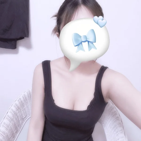 本日17時から23時まで出勤してます🫶🏻