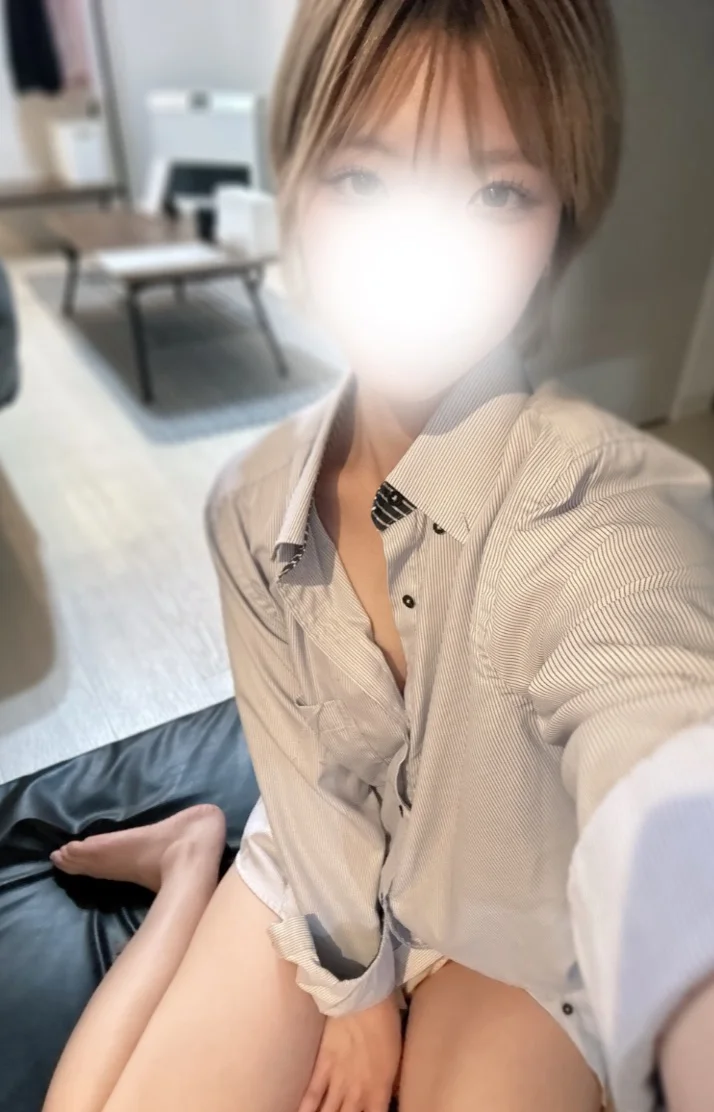 明日１５時出勤です🖤