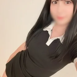 秋月まみこ