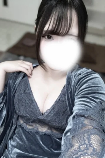南かれん