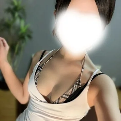 まだまだ人気美女ご案内☆ご新規様100分13000円です