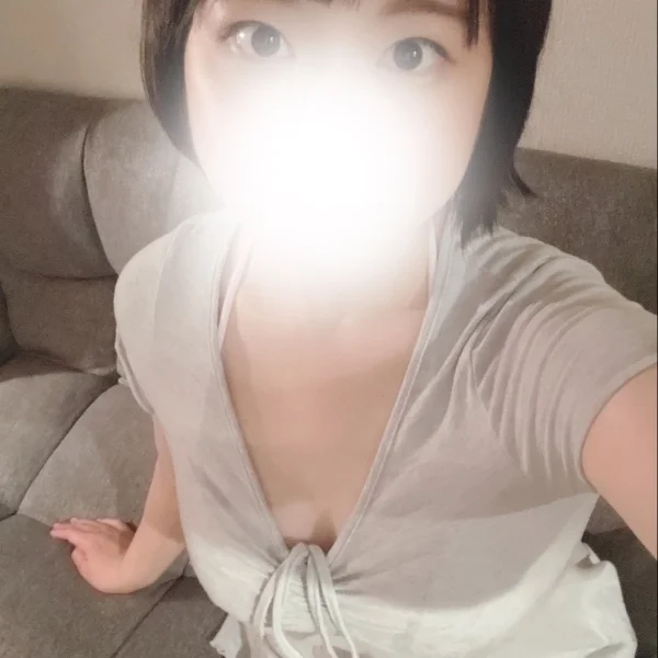 明日😘