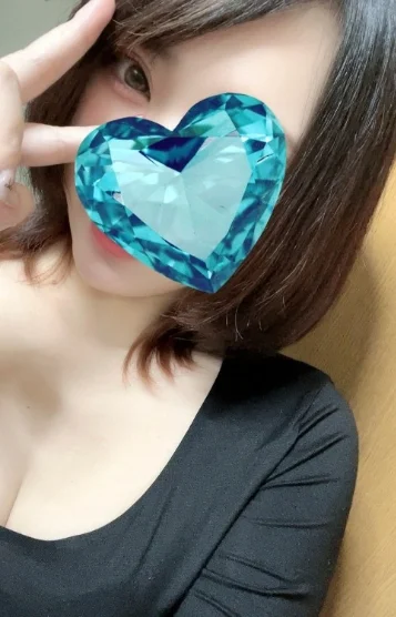 宇佐美 茜