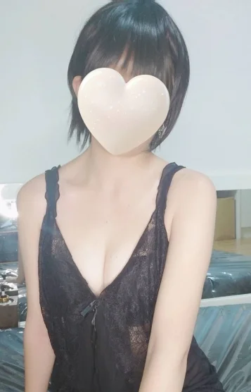 みな