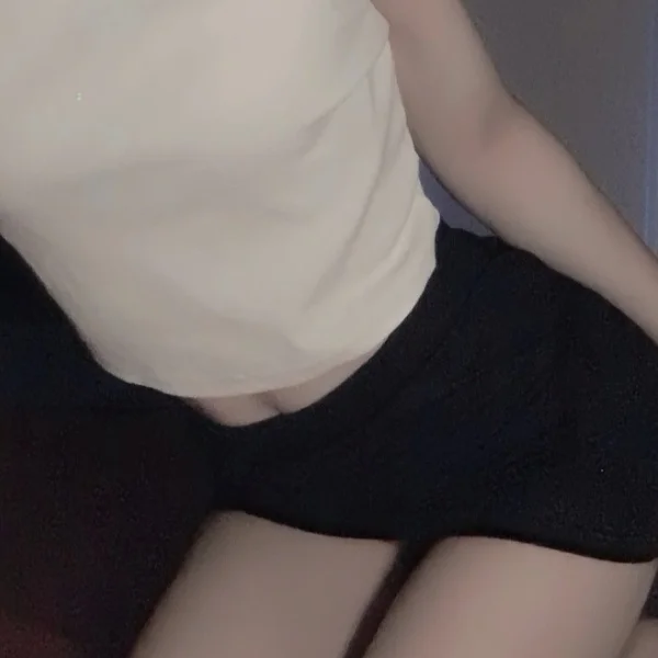 19:00〜23:00出勤してます(˘ᵕ˘ )♡