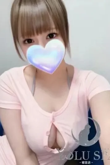 夢乃ライア