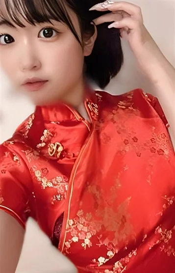 秋月りつこ