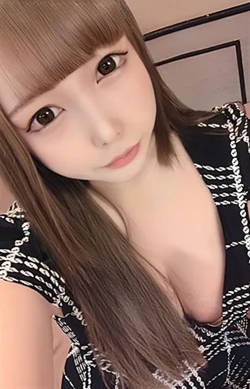 白石つむぎ