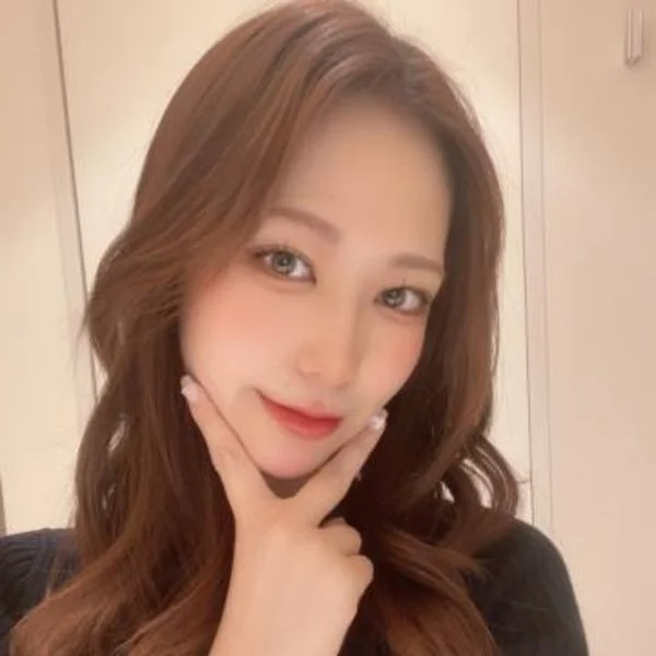今日は少し、アイドル気分で待ってます