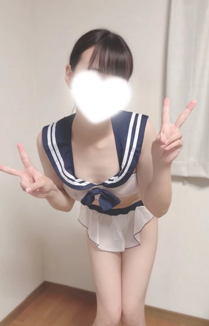 明日もお部屋いるよん🤍