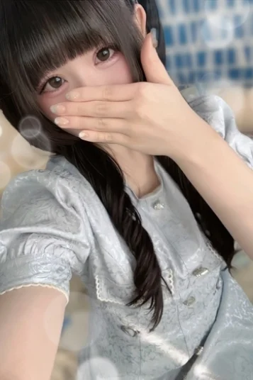 秋元なこ