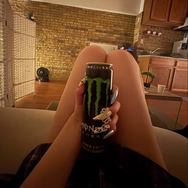 💚モンスター補給ありがと💗⚡️