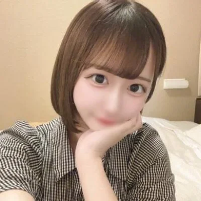 お兄さんを癒せるなら、えあろはんどはなんだってするよ♡