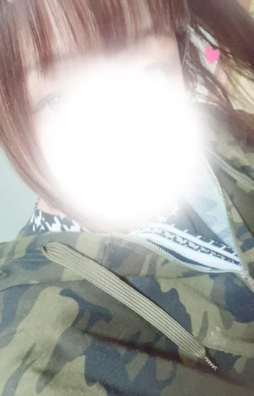 になアイドル系爆美女