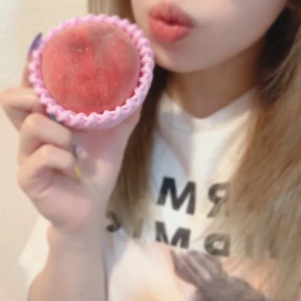 今日出勤です🍑