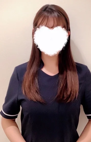 中西セラピスト