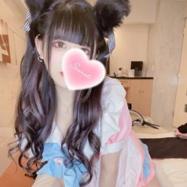 部屋の明るさを少し落としたくなる夜