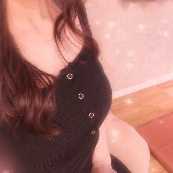 明日10:30〜16:00こっそり出勤します!