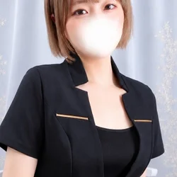 望月　結衣