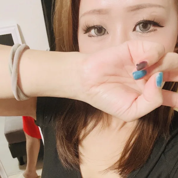 本日17時~23時ご案内できます(* ᴗ͈ˬᴗ͈)”