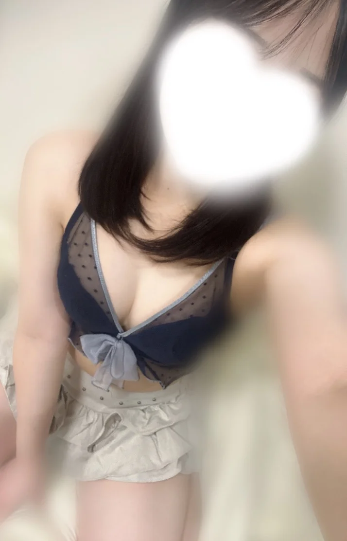 雨宿りしにきてねん☔️