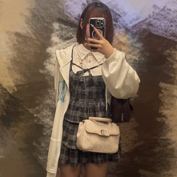 脱がせてみない??♡