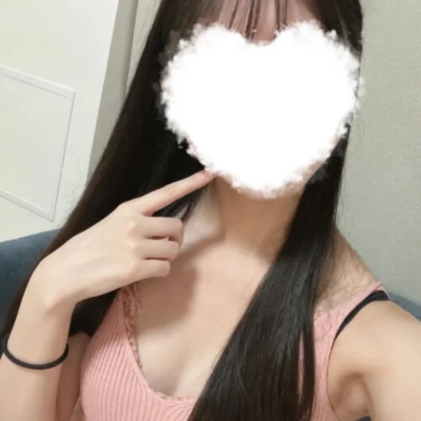 あいにくの雨ですが本日も元気に出勤してます✊🏻