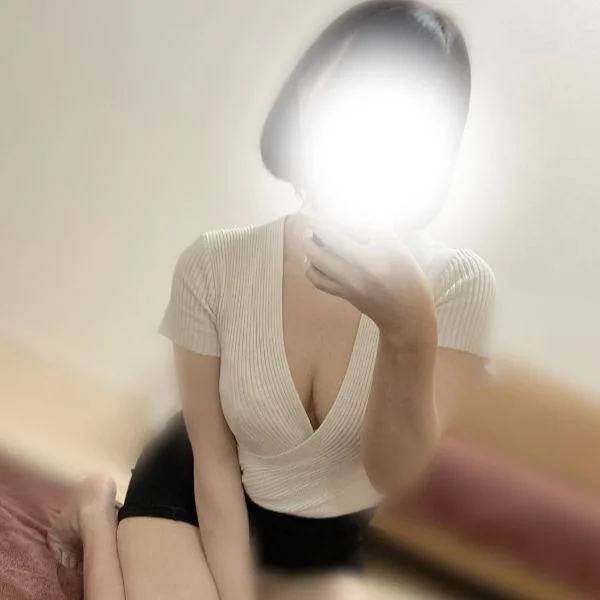 21:00〜3:00で出勤いたします🎵