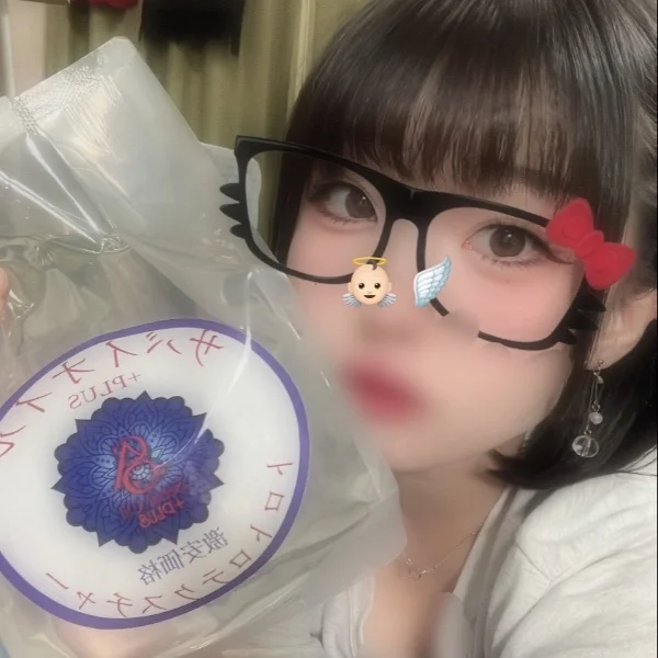 本日出勤しております(￣^￣ゞ