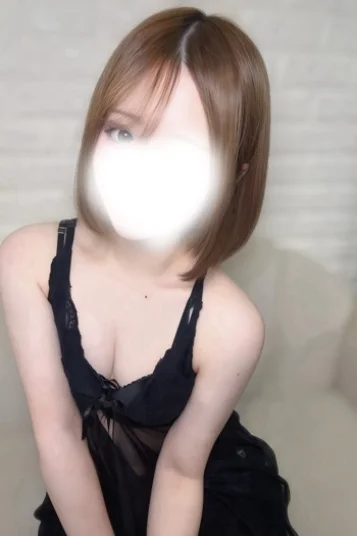 小雪ゆゆ