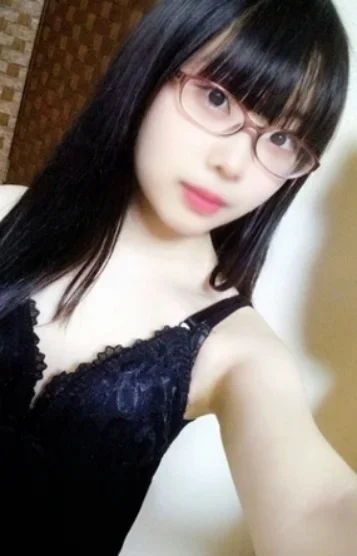 いろ ロリっ子美少女