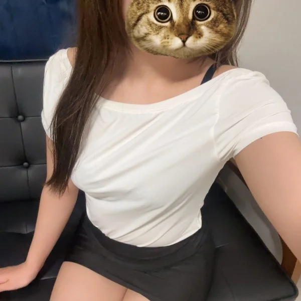 今日出勤してます