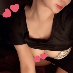 美女セラピが秘密のオプションで・・・