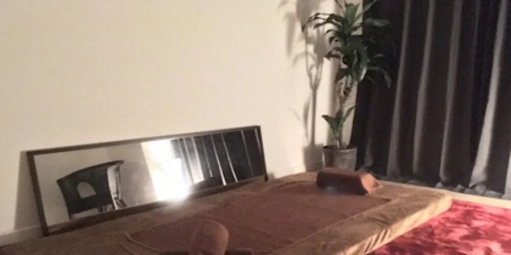 4h~フォーエイチ江坂店の施術室写真