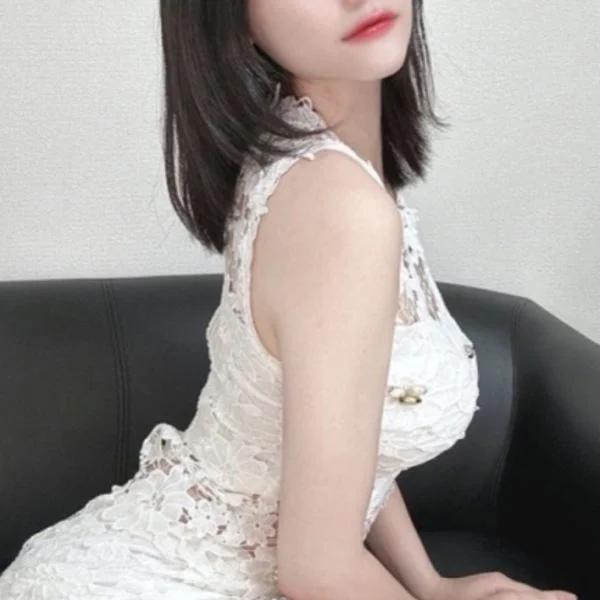 本日18時まで出勤してます♪