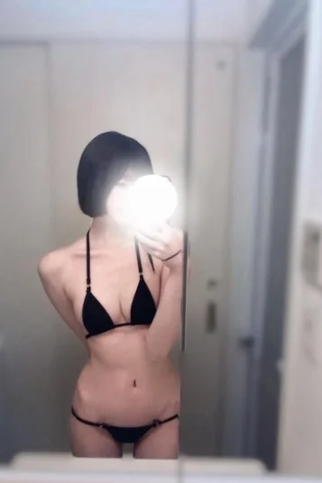 綾瀬かれん