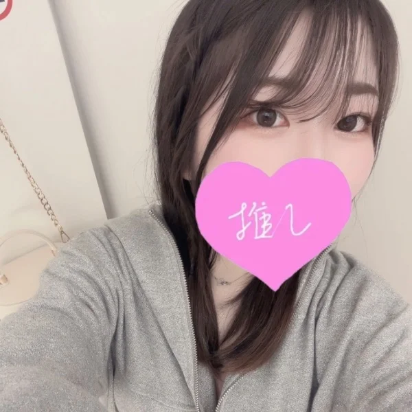 13:00~4:00で出勤してます✨
