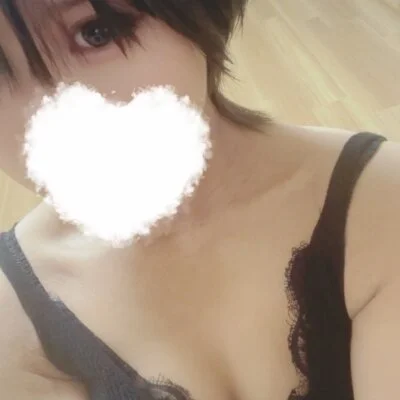 本日から新人のセラピスト2名来てくれてます!