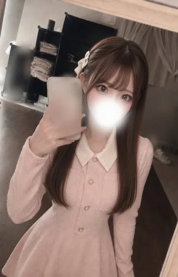白咲あみな