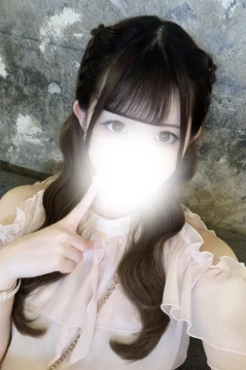 彩海なな