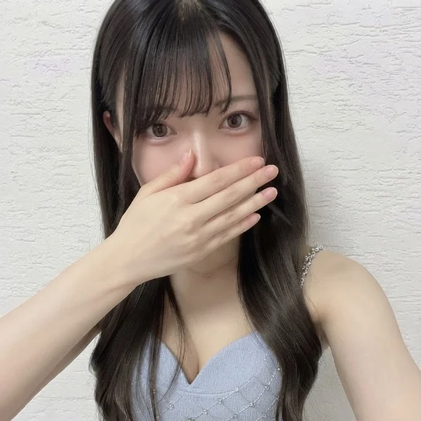 本日15:00~翌3:00出勤してます☺︎