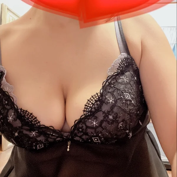 今日は18時半まで出勤してます🐱