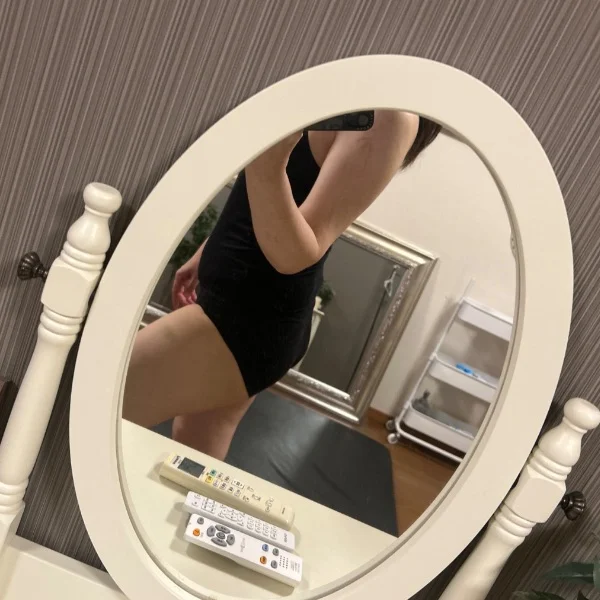 本日19時まで出勤してます。